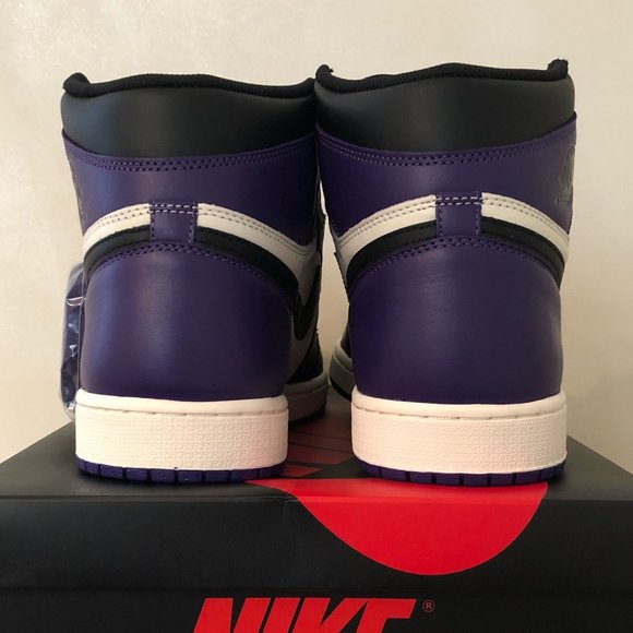 Air Jordan 1 Retro High Court Purple